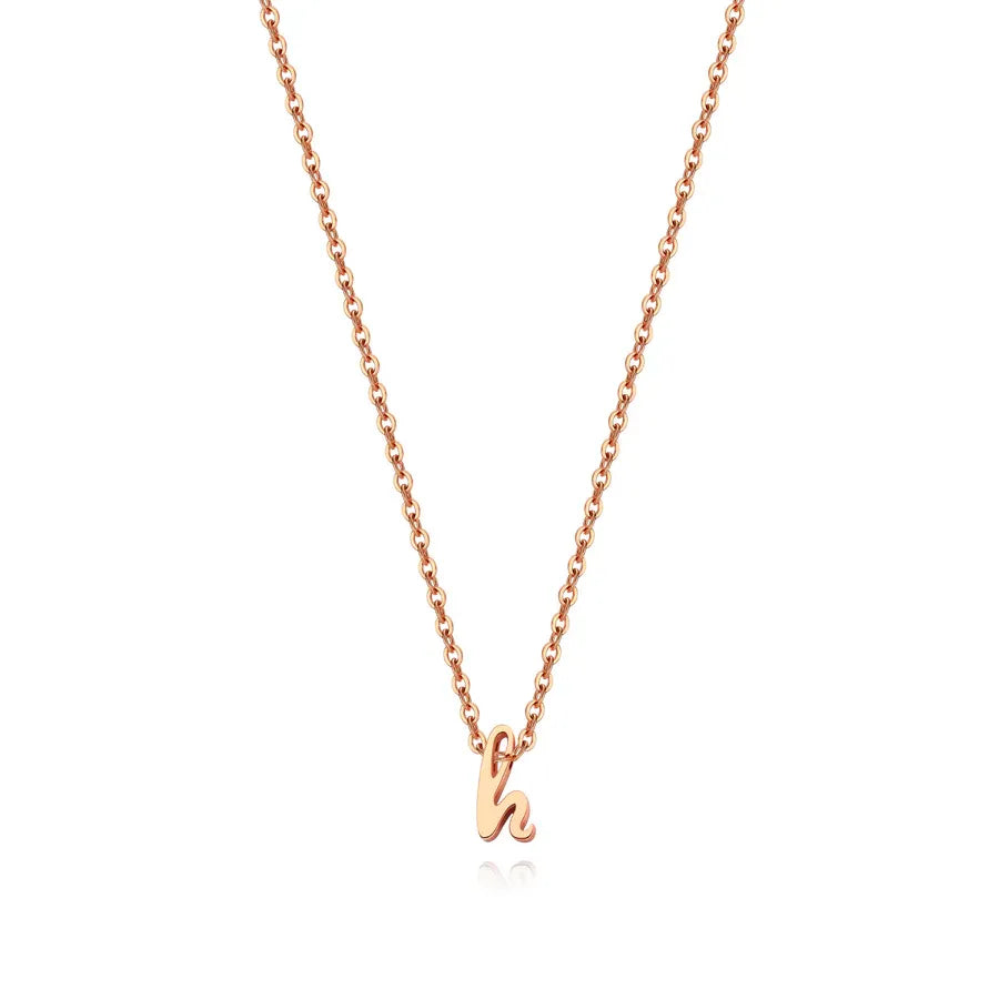 Collier avec petite initiale