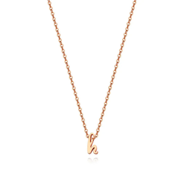 Collier avec petite initiale