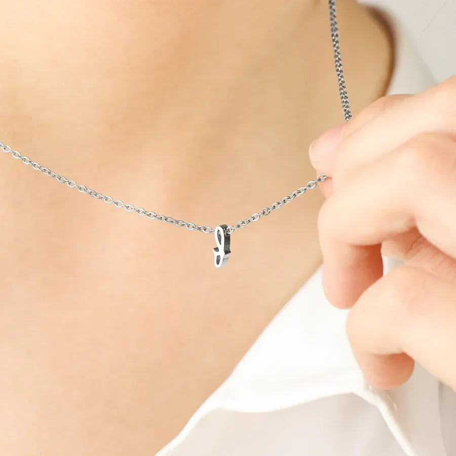 Collier avec petite initiale